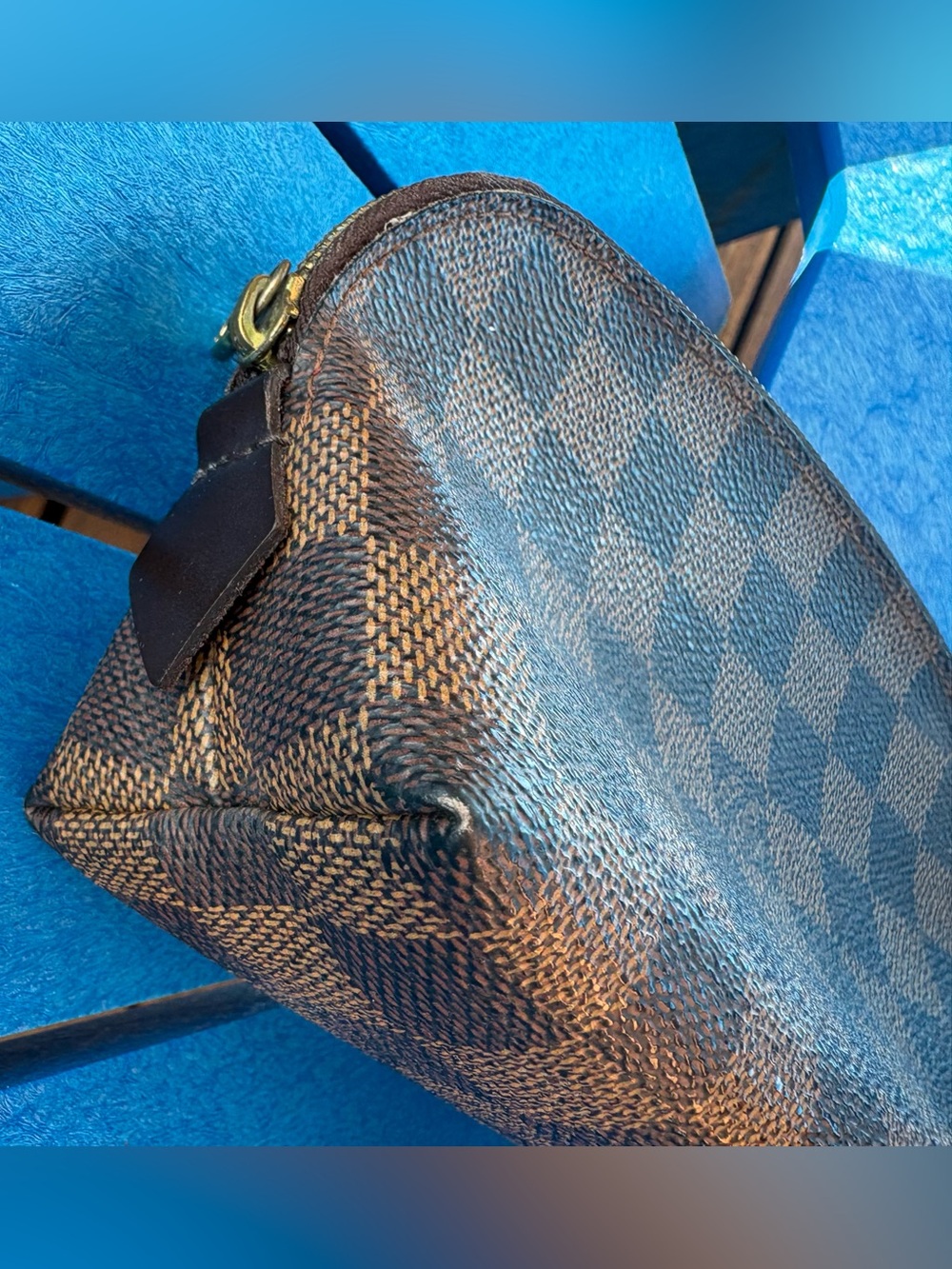LV Damier Ebene Canvas Pouch with Gold - Picture 4 of 14